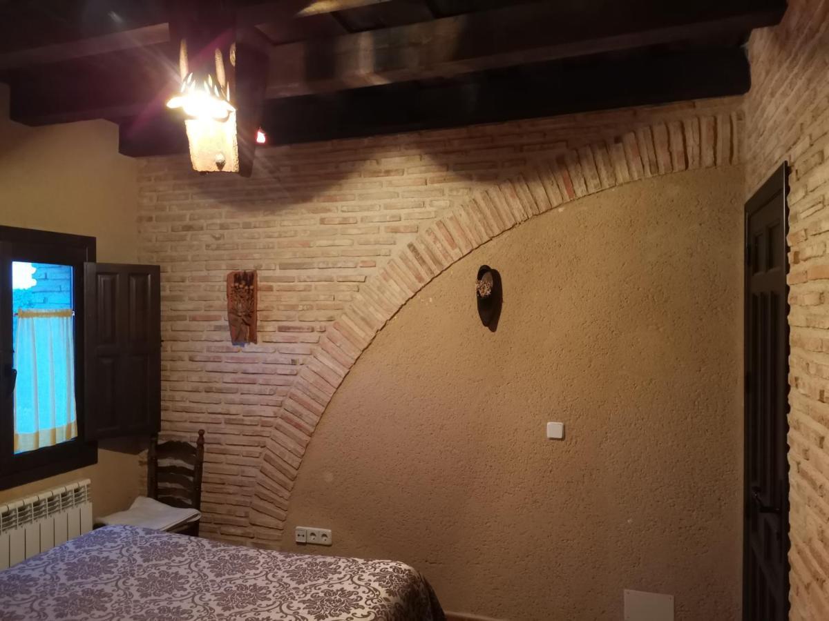 Casa Rural La Casa De Los Pollos Turrubuelo Eksteriør bilde